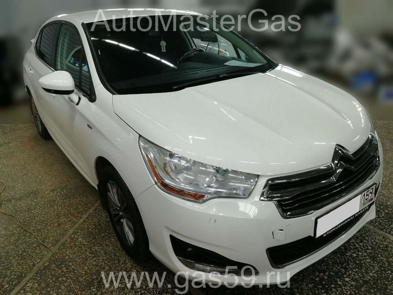 Установка ГБО на Citroen C4 2013г., ГБО 4 поколения, пропан LANDIRENZO (Италия), двигатель 1.6л. 4 цилиндра, 116 л.с.
