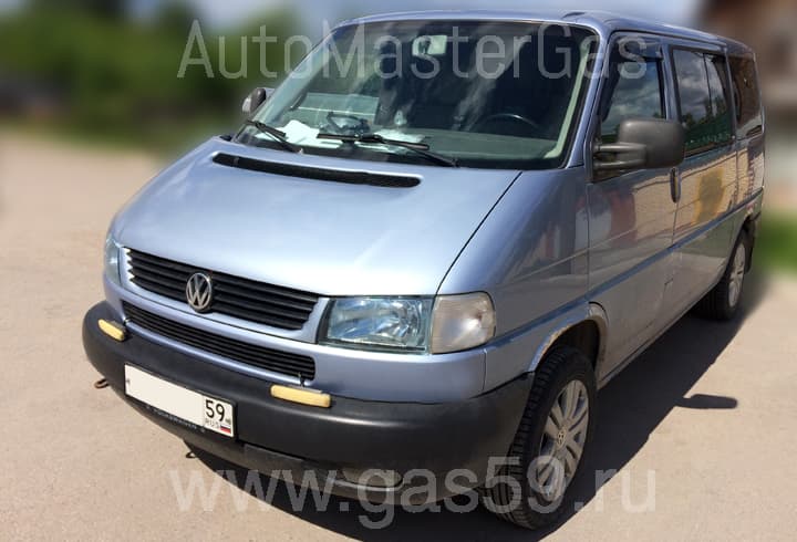 Установка ГБО на Volkswagen Multivan 2.0, ГБО 4 поколения LANDIRENZO, с 2-мя цилиндрическими баллоном на 60 литров.