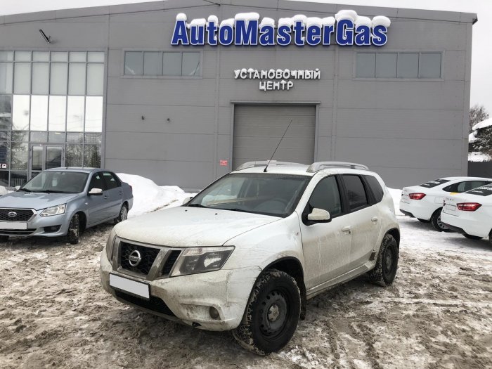Установка ГБО на Nissan Terrano 2016г., ГБО 4 поколения, пропан ILTON (Турция), двигатель 2.0л. 4 цилиндра