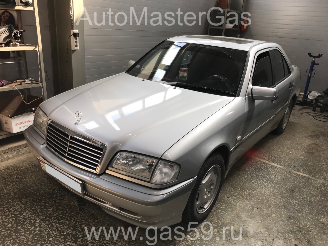 Установка ГБО на Mercedes Benz C 180 1999г., ГБО 4 поколения, пропан LANDIRENZO (Италия), двигатель 1.8л. 4 цилиндра
