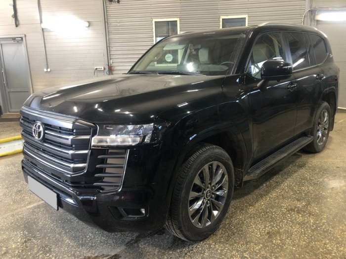 Установка ГБО на Toyota Land Cruiser 300 2021 г., ГБО 4 поколения, пропан 4SAVE (Польша), двигатель 4.0 л. 6 цилиндров