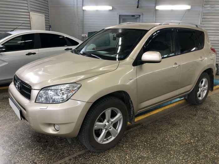 Установка ГБО на Toyota RAV4 2007 г., ГБО 4 поколения, пропан LANDI RENZO (Италия),  двигатель 2.0 л. 4 цилиндра